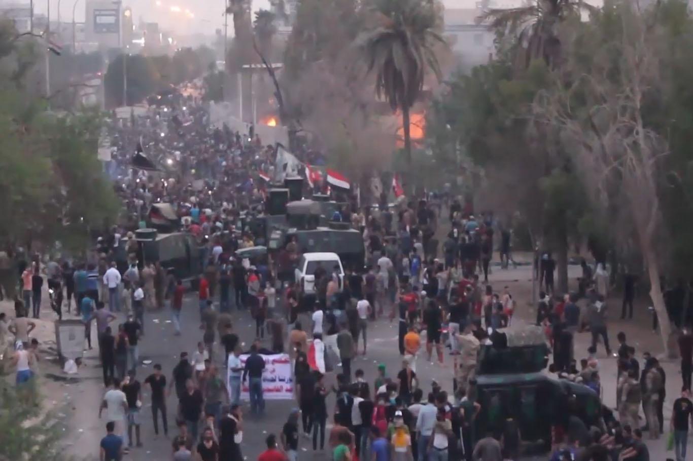 Basra'daki gösterilerde 8 kişi hayatını kaybetti